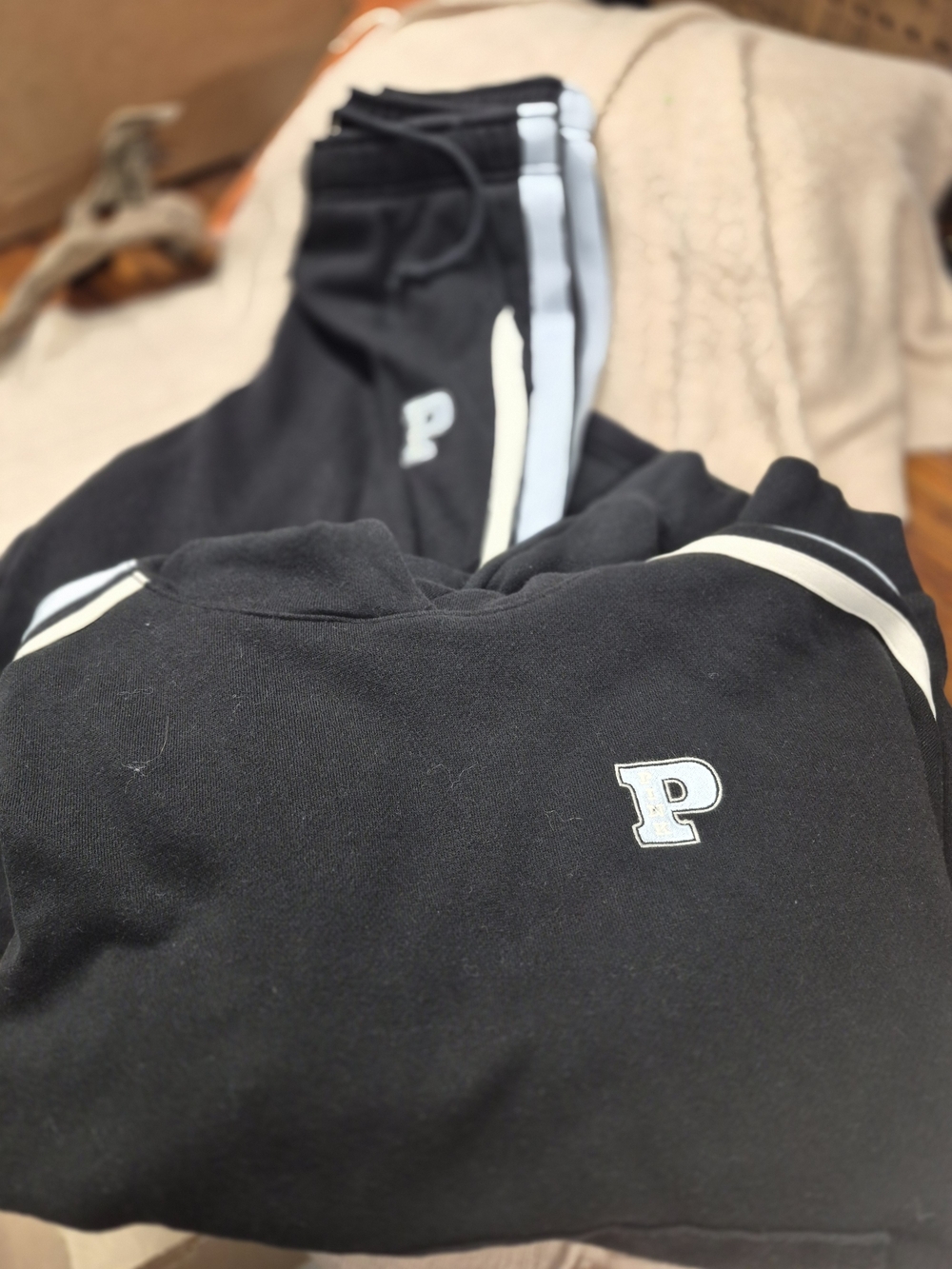 PINK Victoria's Secret Women's Black Sweatsuit
